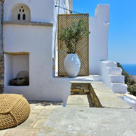 Living Theros Luxury Suites Kardhiani Екстер'єр фото