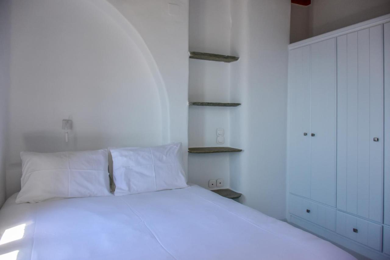 Living Theros Luxury Suites Kardhiani Екстер'єр фото