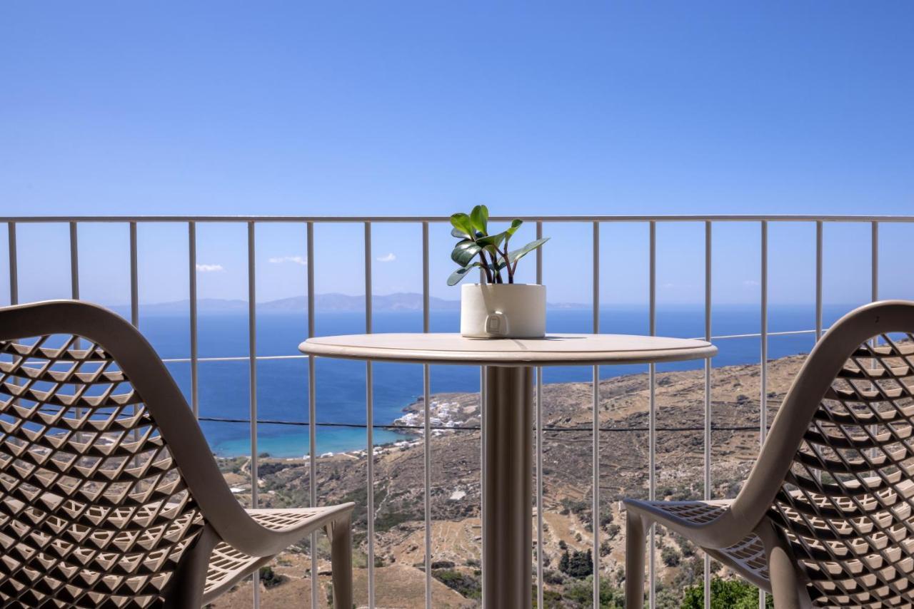 Living Theros Luxury Suites Kardhiani Номер фото