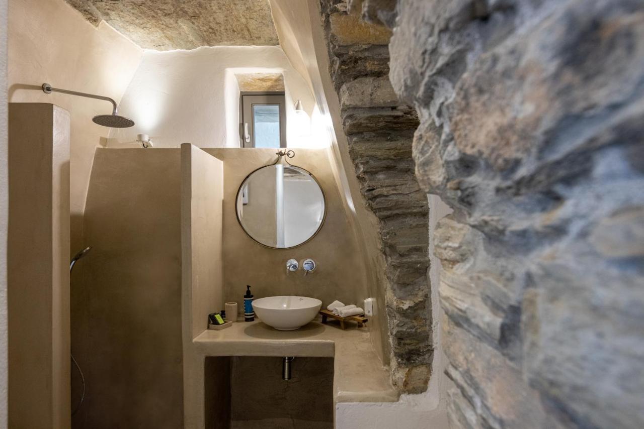 Living Theros Luxury Suites Kardhiani Номер фото
