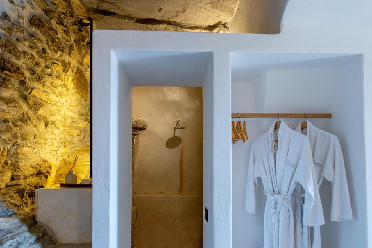 Living Theros Luxury Suites Kardhiani Номер фото