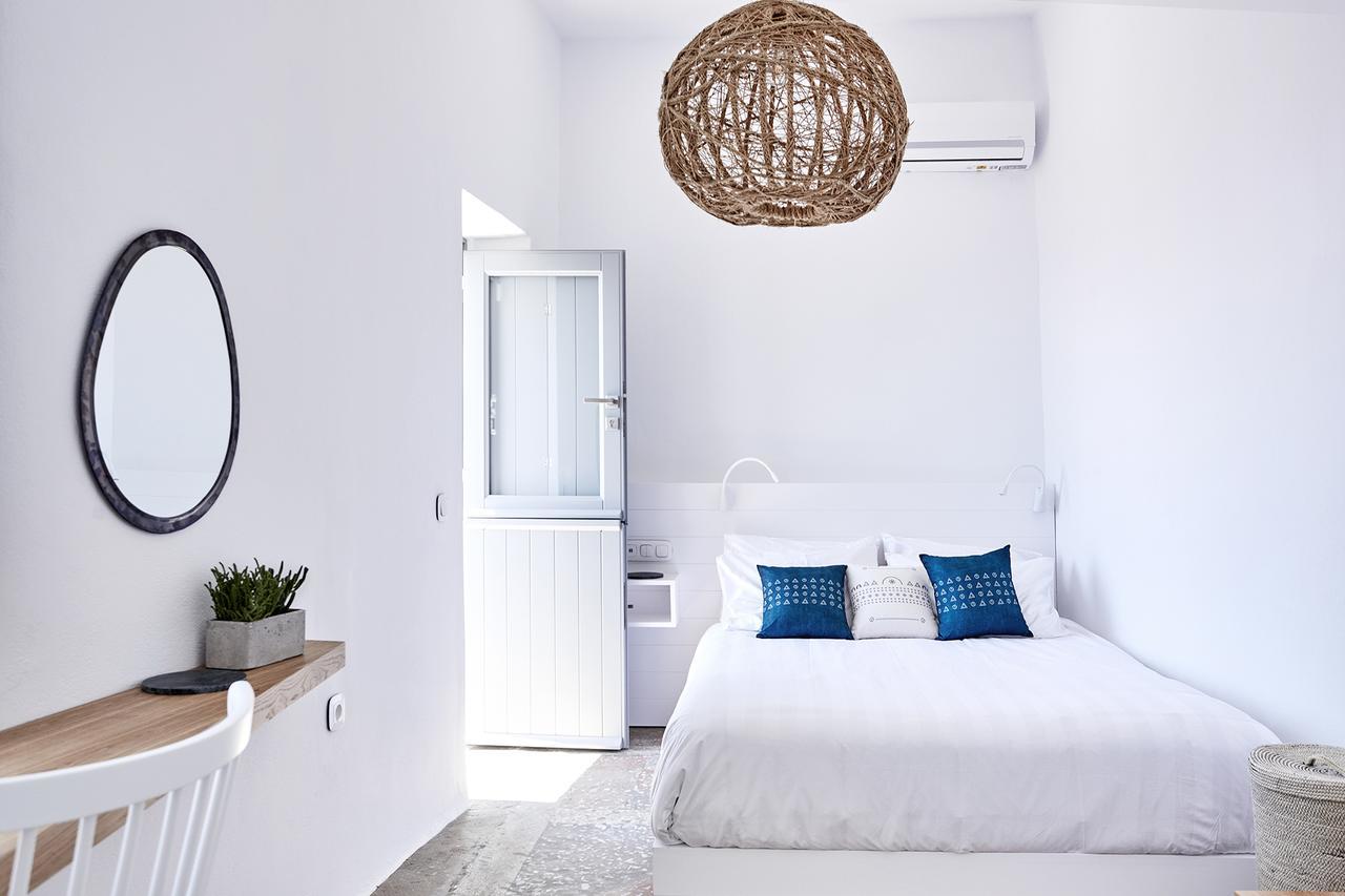 Living Theros Luxury Suites Kardhiani Екстер'єр фото