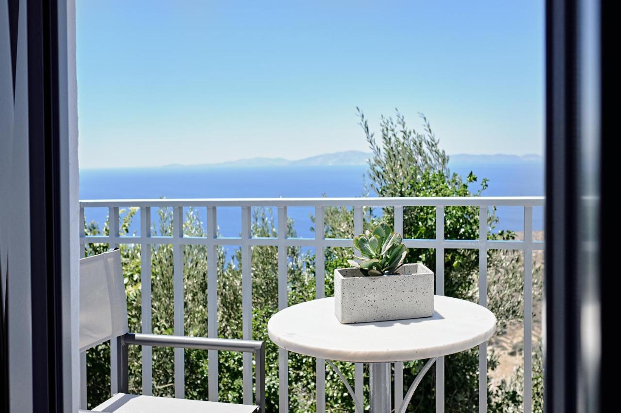 Living Theros Luxury Suites Kardhiani Екстер'єр фото
